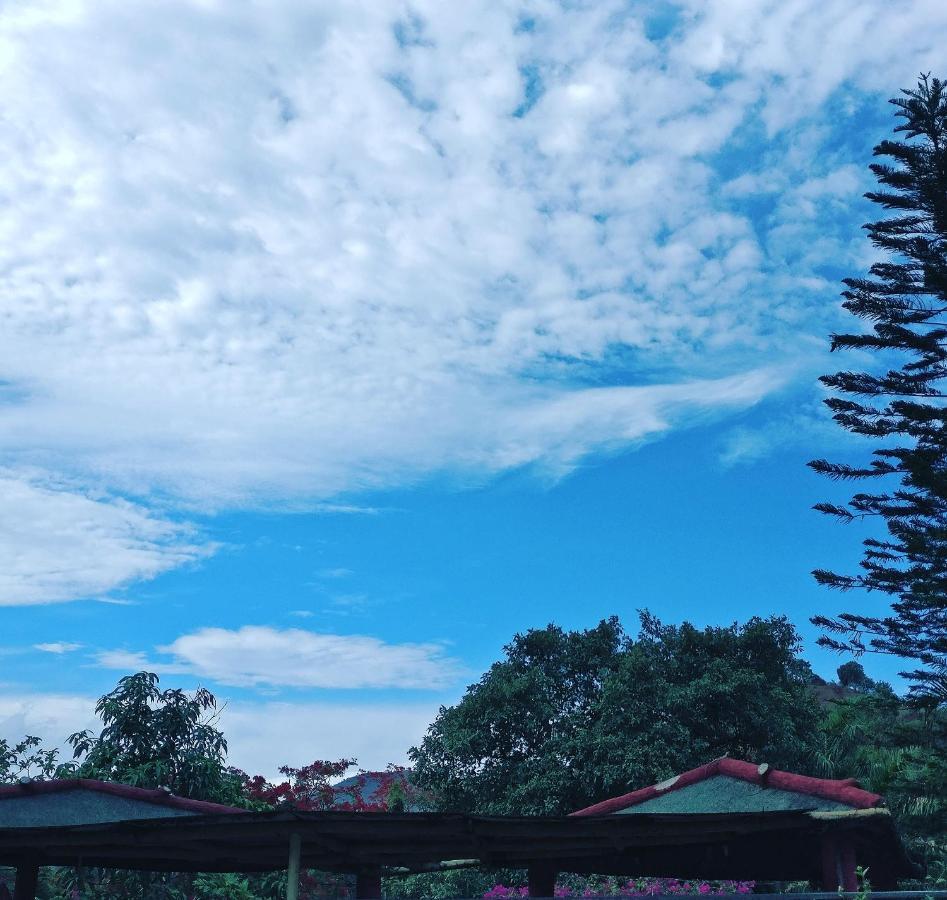 Golden Resort&Farm Nashik Exterior foto