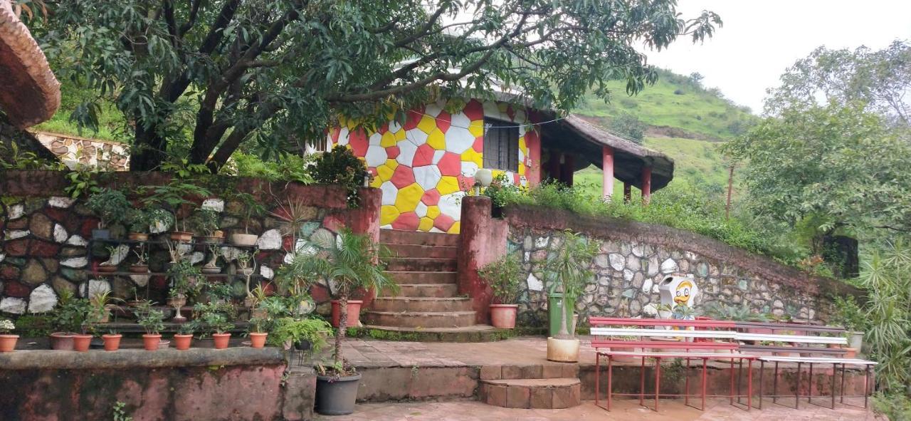 Golden Resort&Farm Nashik Exterior foto