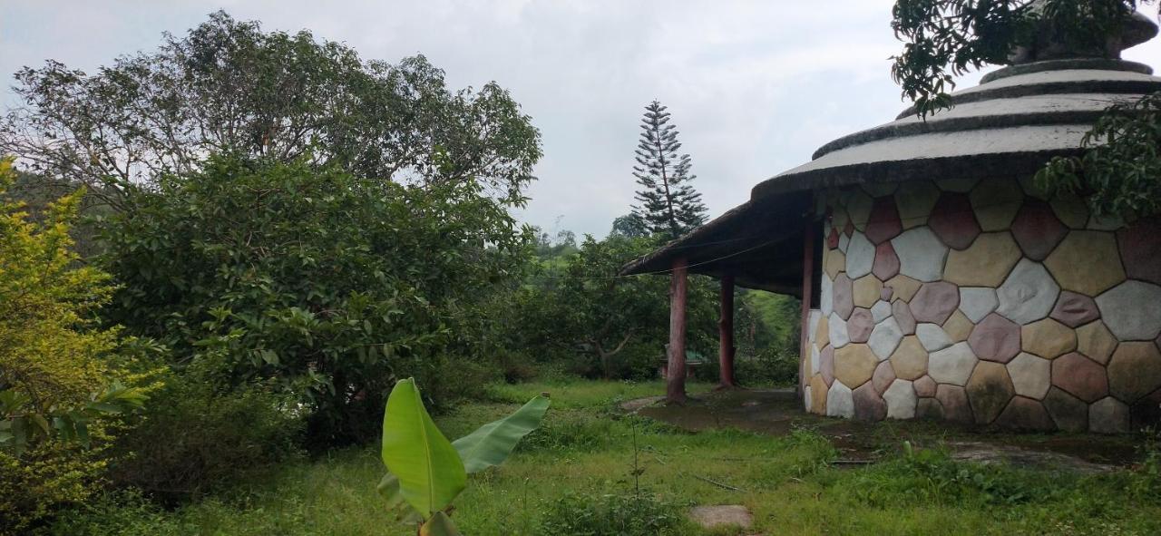 Golden Resort&Farm Nashik Exterior foto
